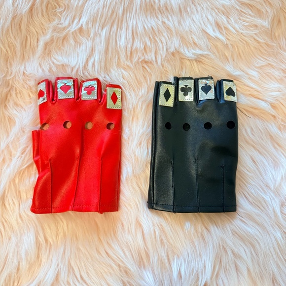 Harley Quinn Costume (Full 10 piece Set) - Picture 10 of 16